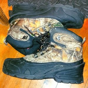 Thinsulate Blizzard Camo Boots- size 11